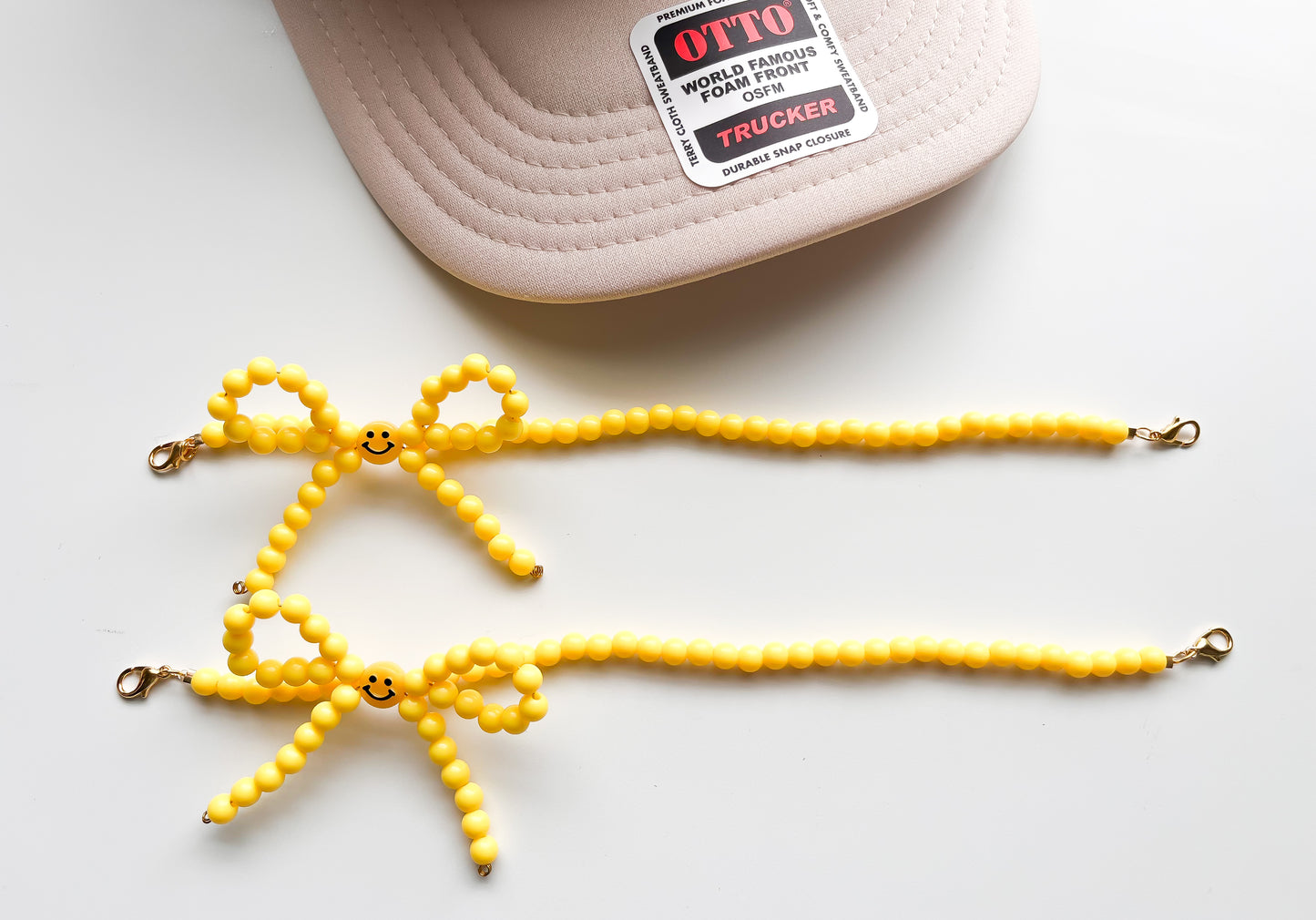 Sunshine Smiley Bow Hat Chain