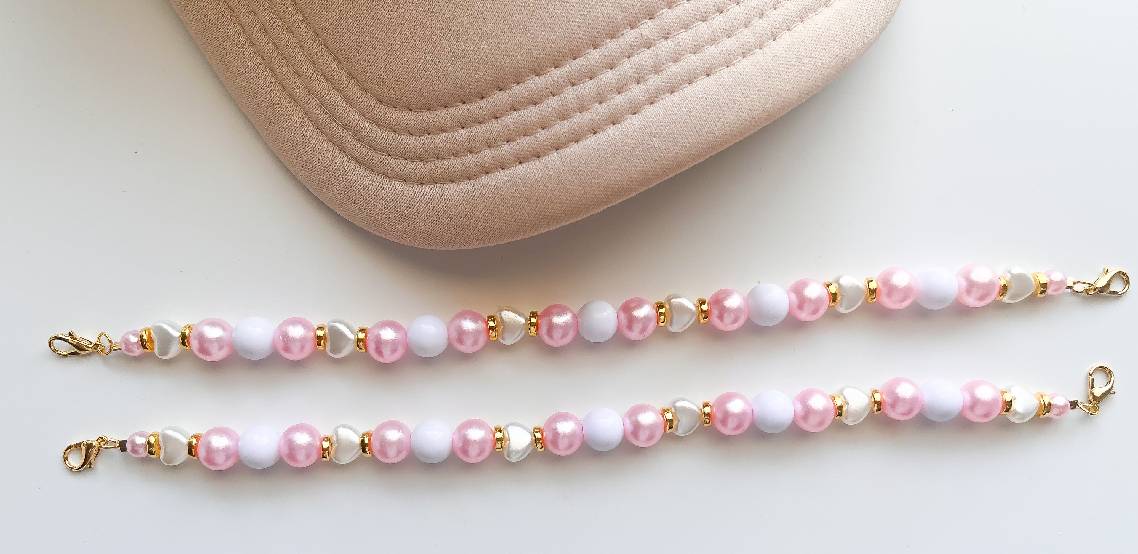 Pretty Pearl & Hearts Valentines Trucker Hat Chain